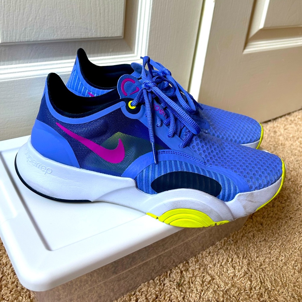 LIKE NEW! NIKE Superrep Sneakers